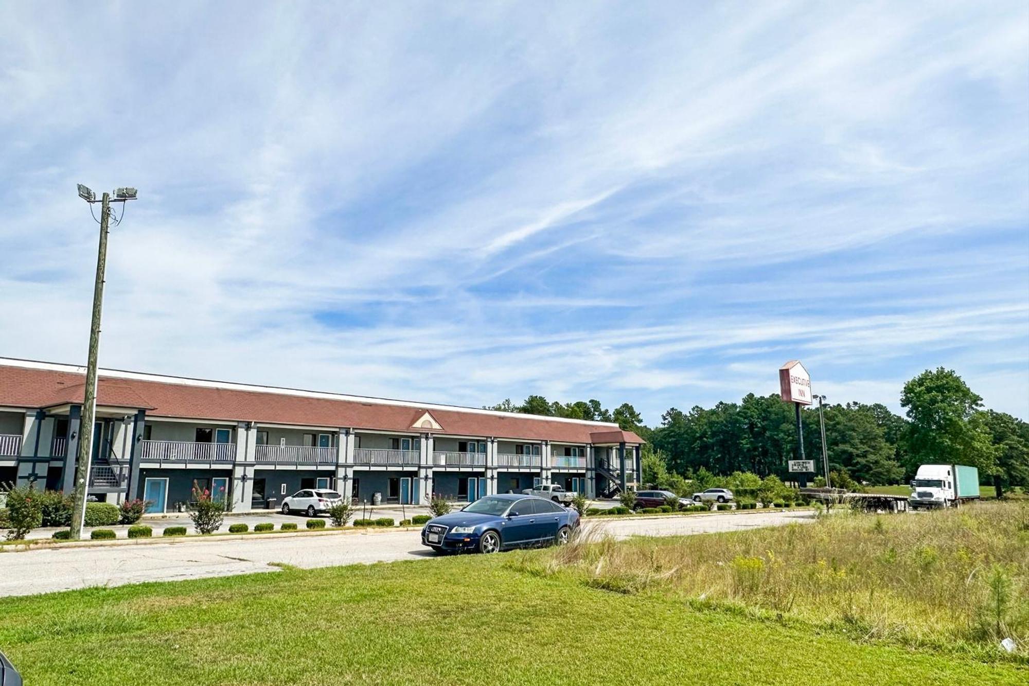 Executive Inn Ridgeway I-77 Exteriér fotografie