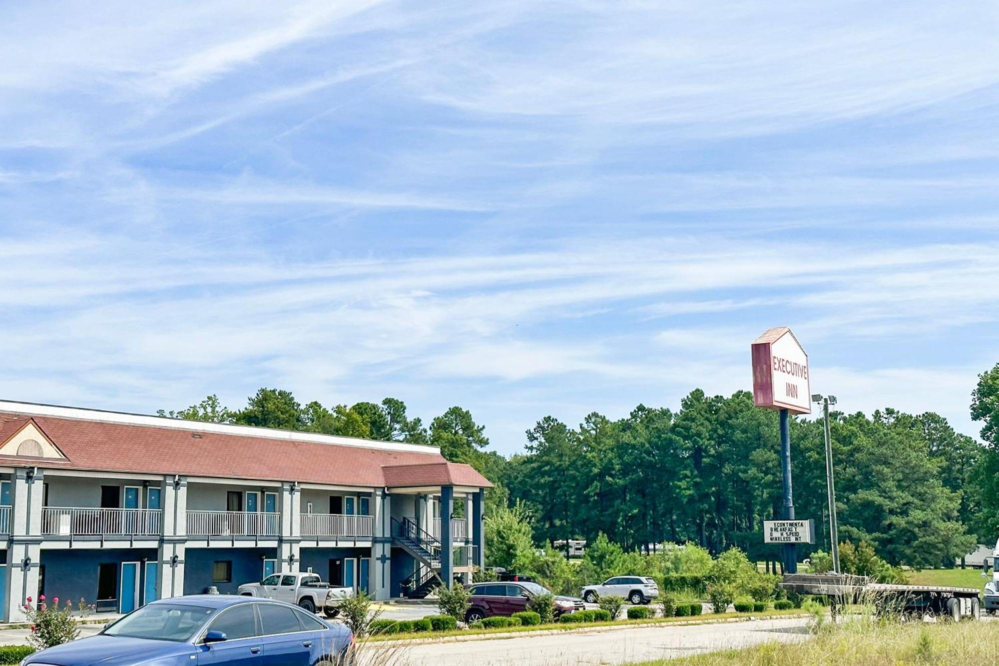 Executive Inn Ridgeway I-77 Exteriér fotografie